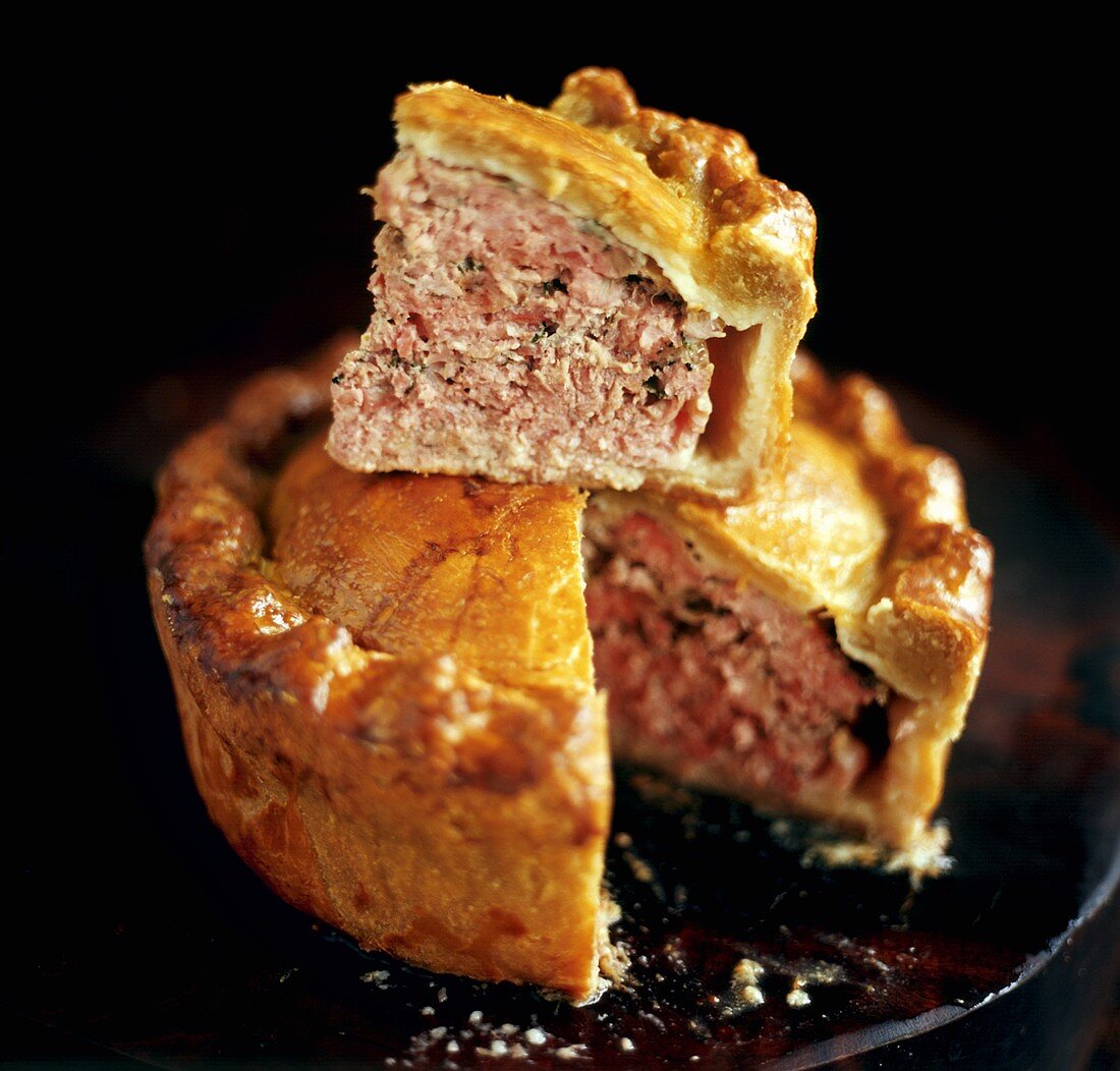 Pork pie, a piece cut