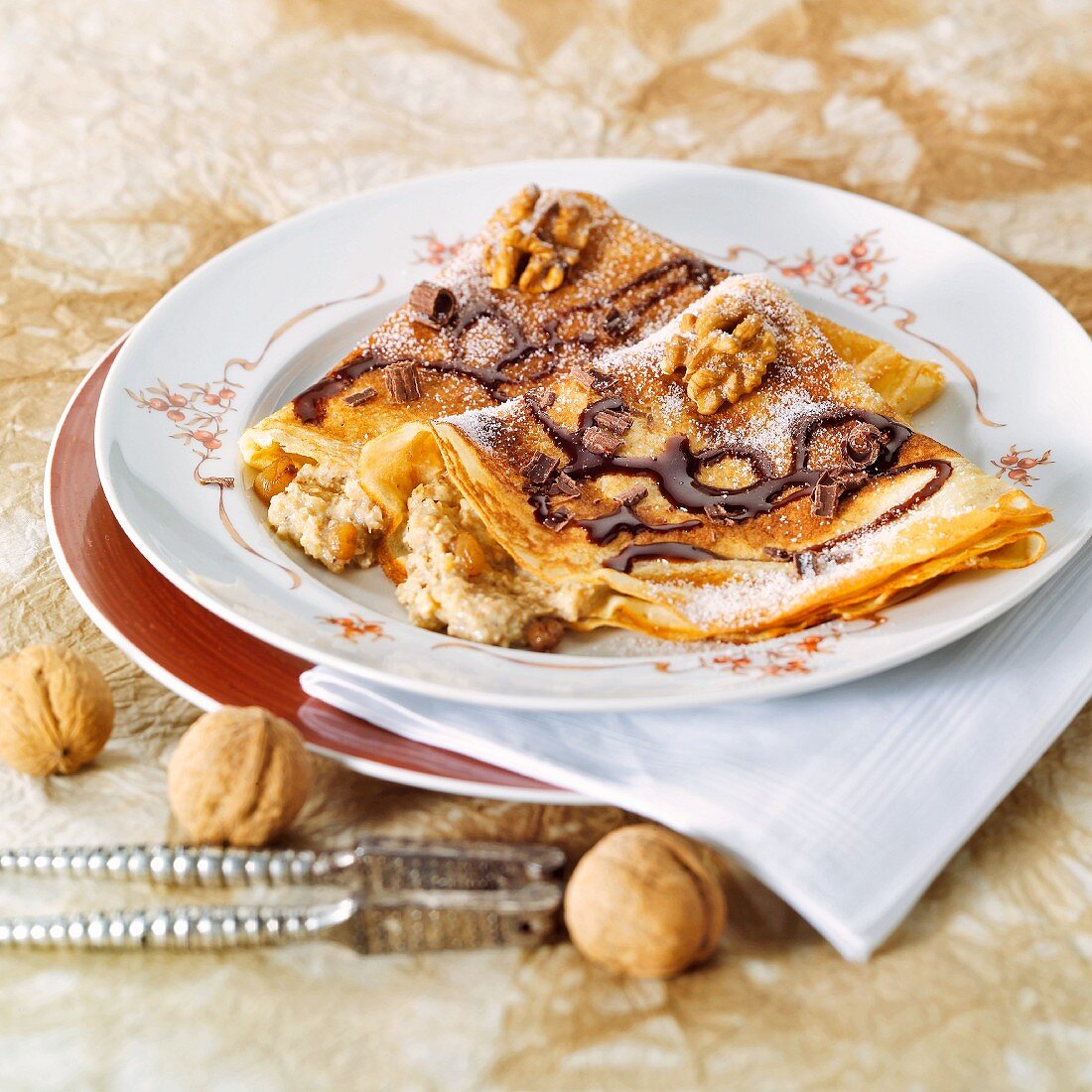 Hungarian pancake dish with walnuts (Gundel palacsinta)