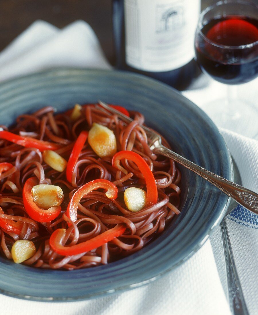 Red linguine with peppers and garlic