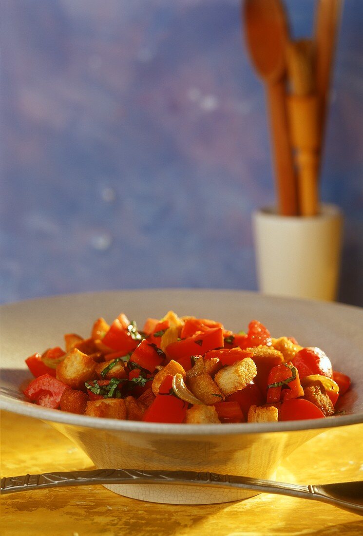 Pepper and tomato salad with croutons