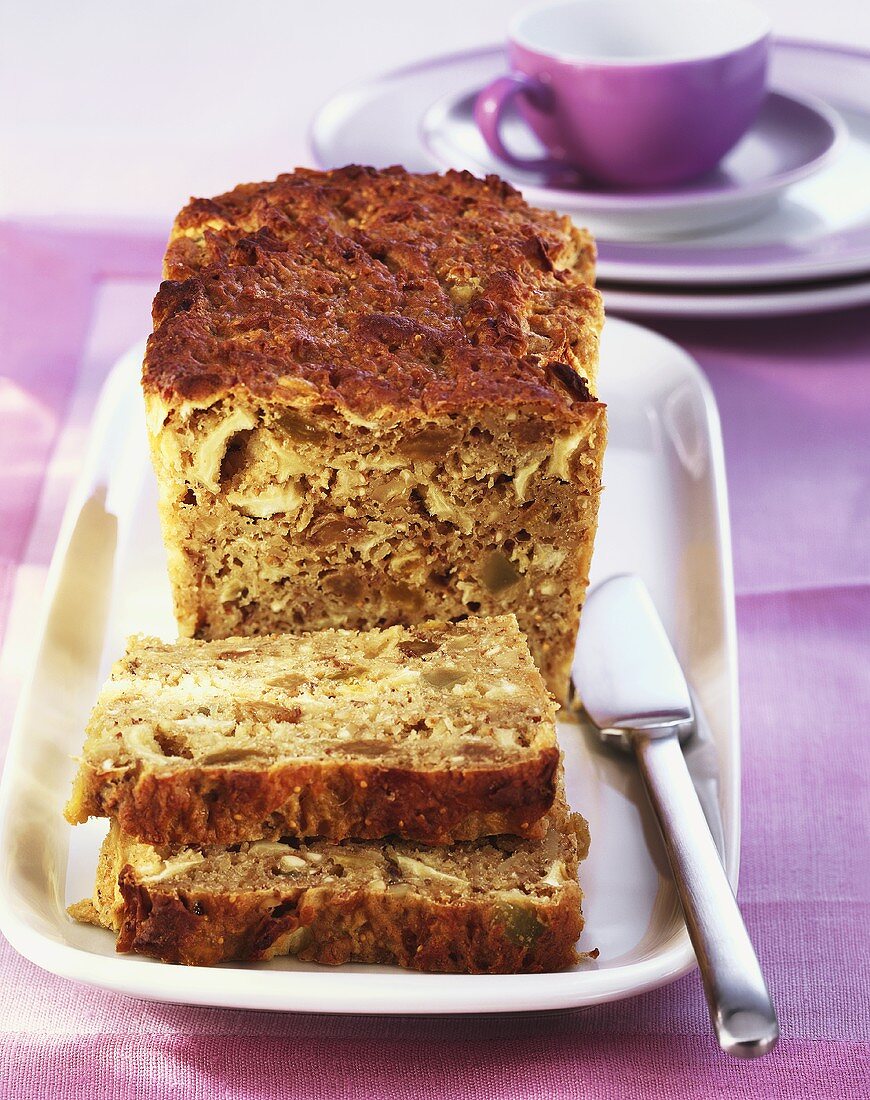 Vollwertkuchen mit Trockenfrüchten