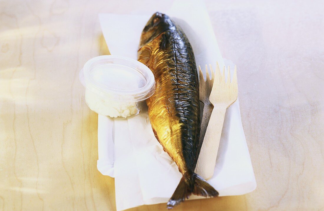 Räucherfisch mit Meerrettichquark