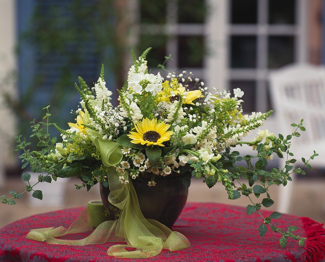 Summer bouquet of sunflowers