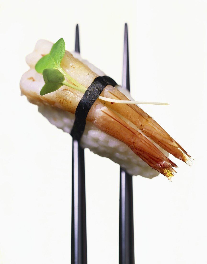 Ebi-nigiri-sushi (hand-formed sushi with shrimps)