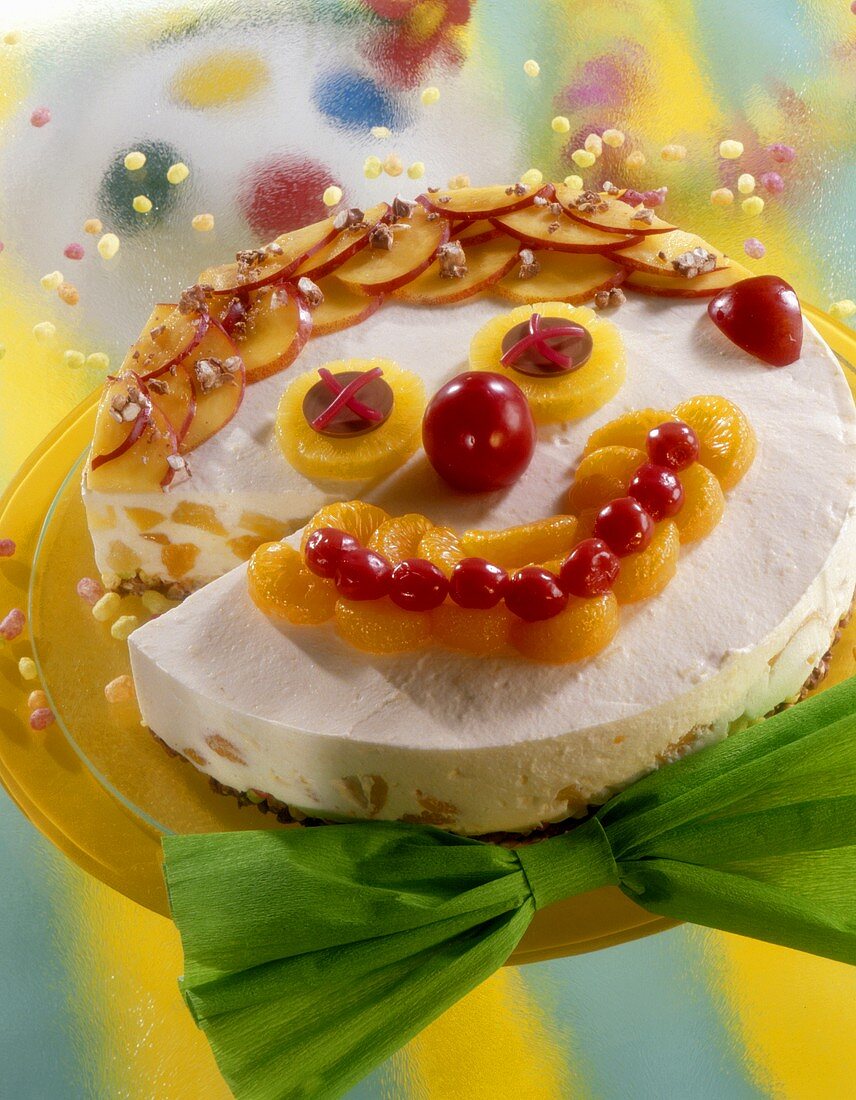 Cake with clown's face