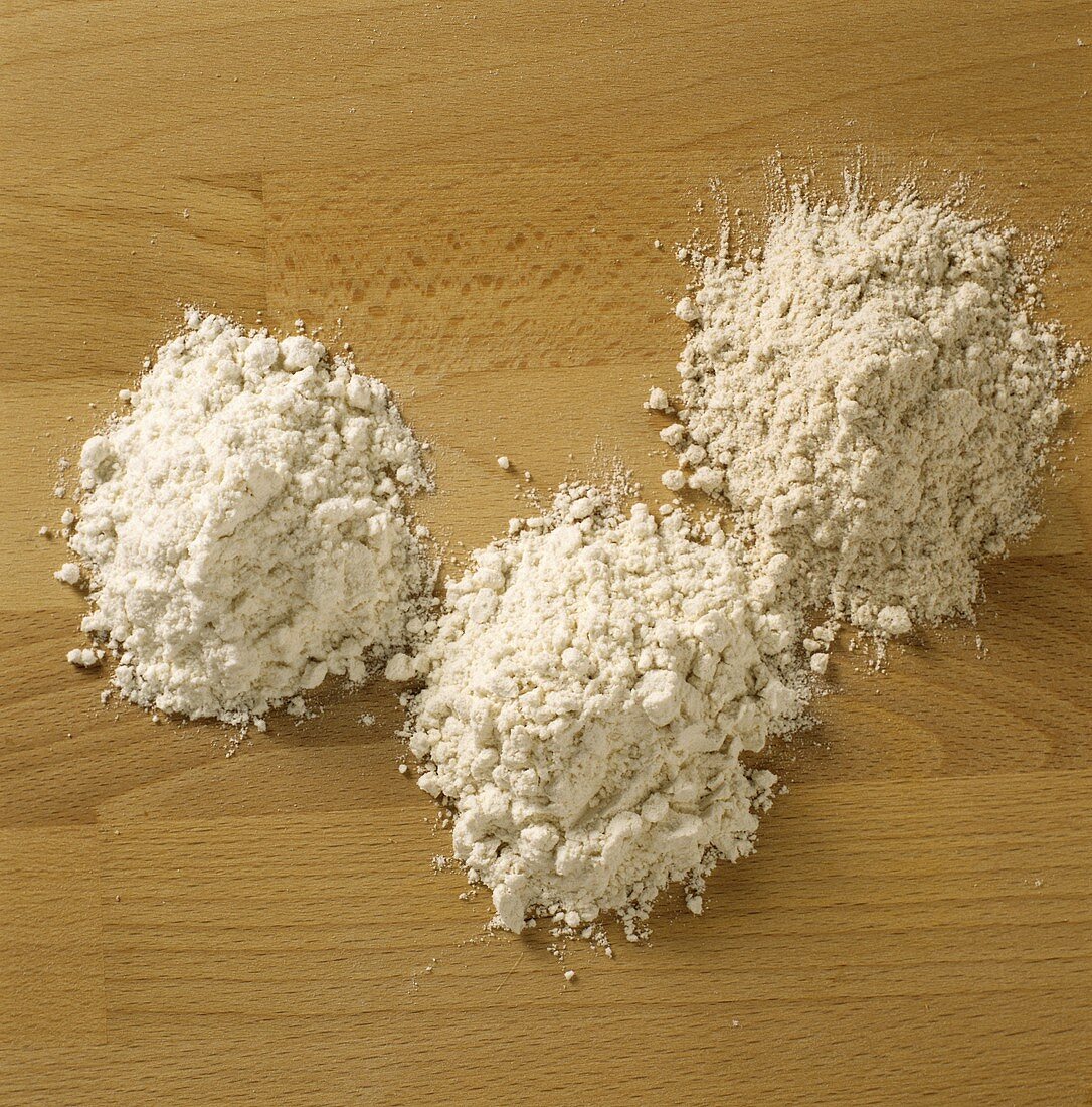 Various types of wheat flour