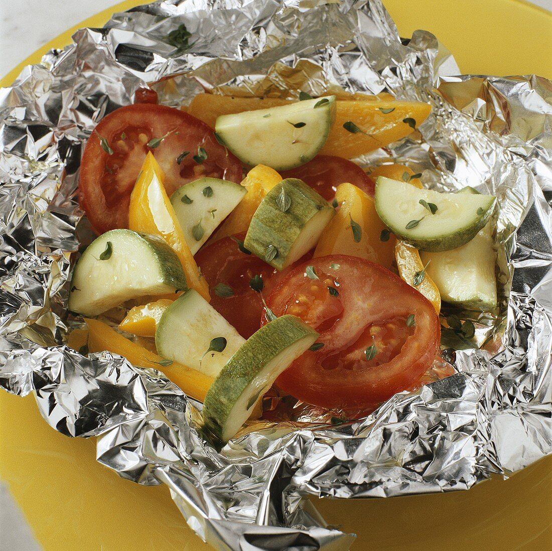 Vegetables in aluminium foil (for barbecuing)