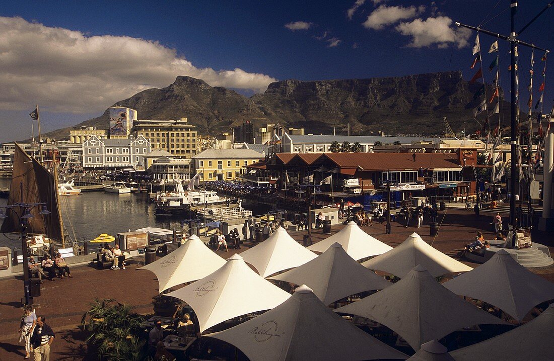 Blick auf 'Bethazar's Winebar' in Kapstadt, Südafrika