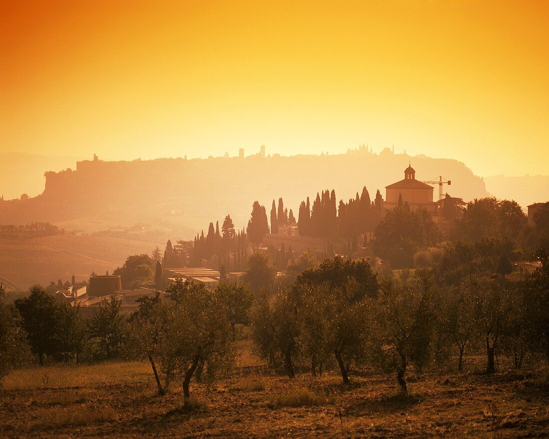 Sonnenaufgang über Orvieto, Umbrien, Italien