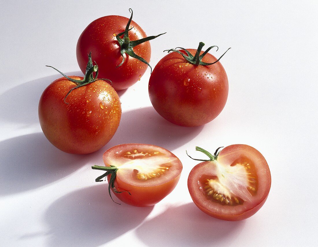 Tomatoes (Lycopersicon esculentum), variety 'Solairo'