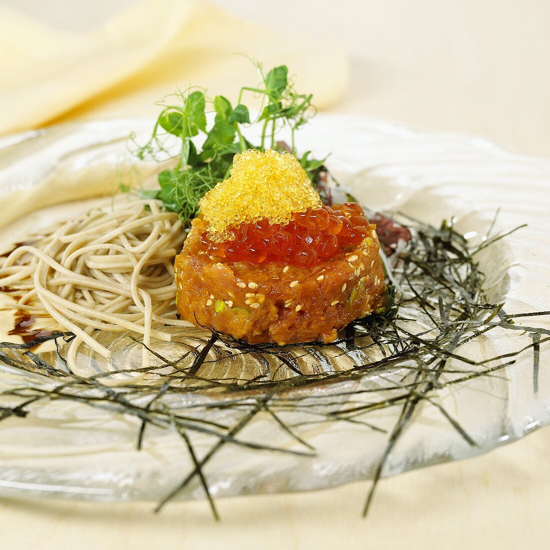 Thunfischtatar mit Kaviar vom Tobiko