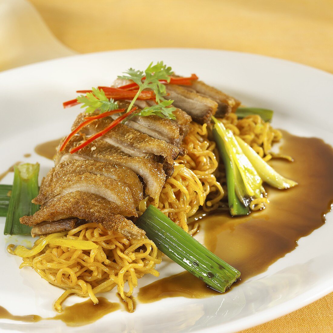 Bami ped ron (Duck with turmeric noodles, Thailand)