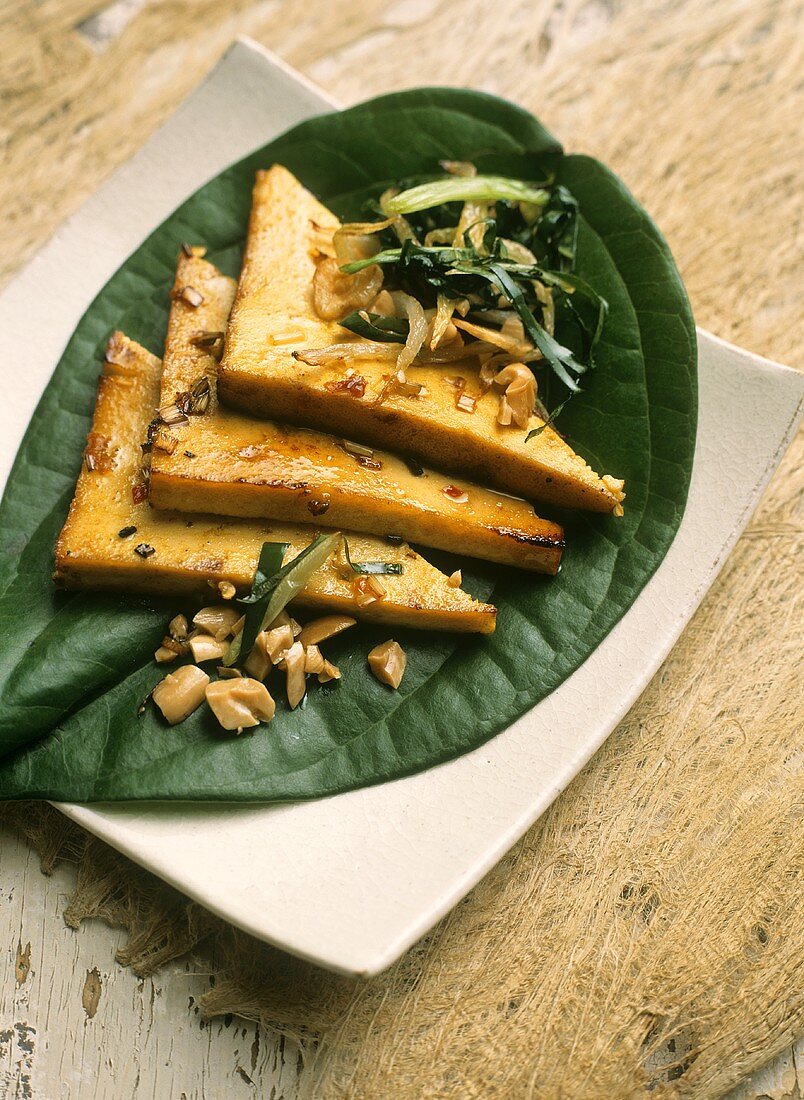 Dau hu soa ot (tofu with lemon grass, Vietnam)