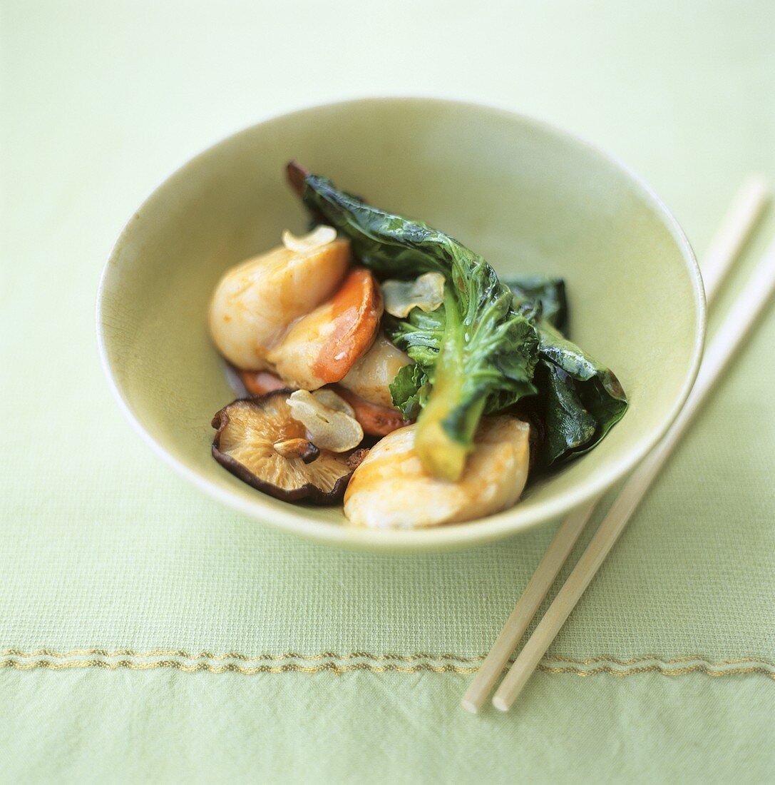 Scallops with shiitake mushrooms and spinach