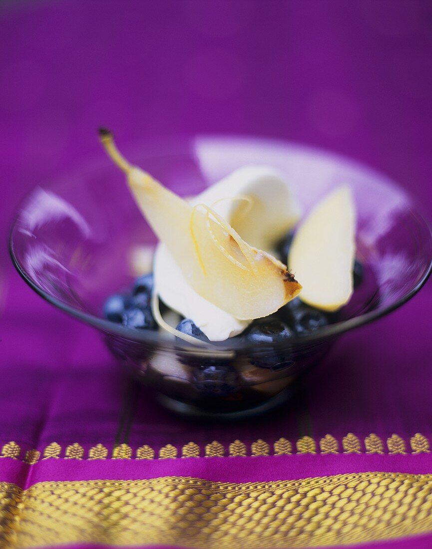 Pear with blueberry and crème fraiche