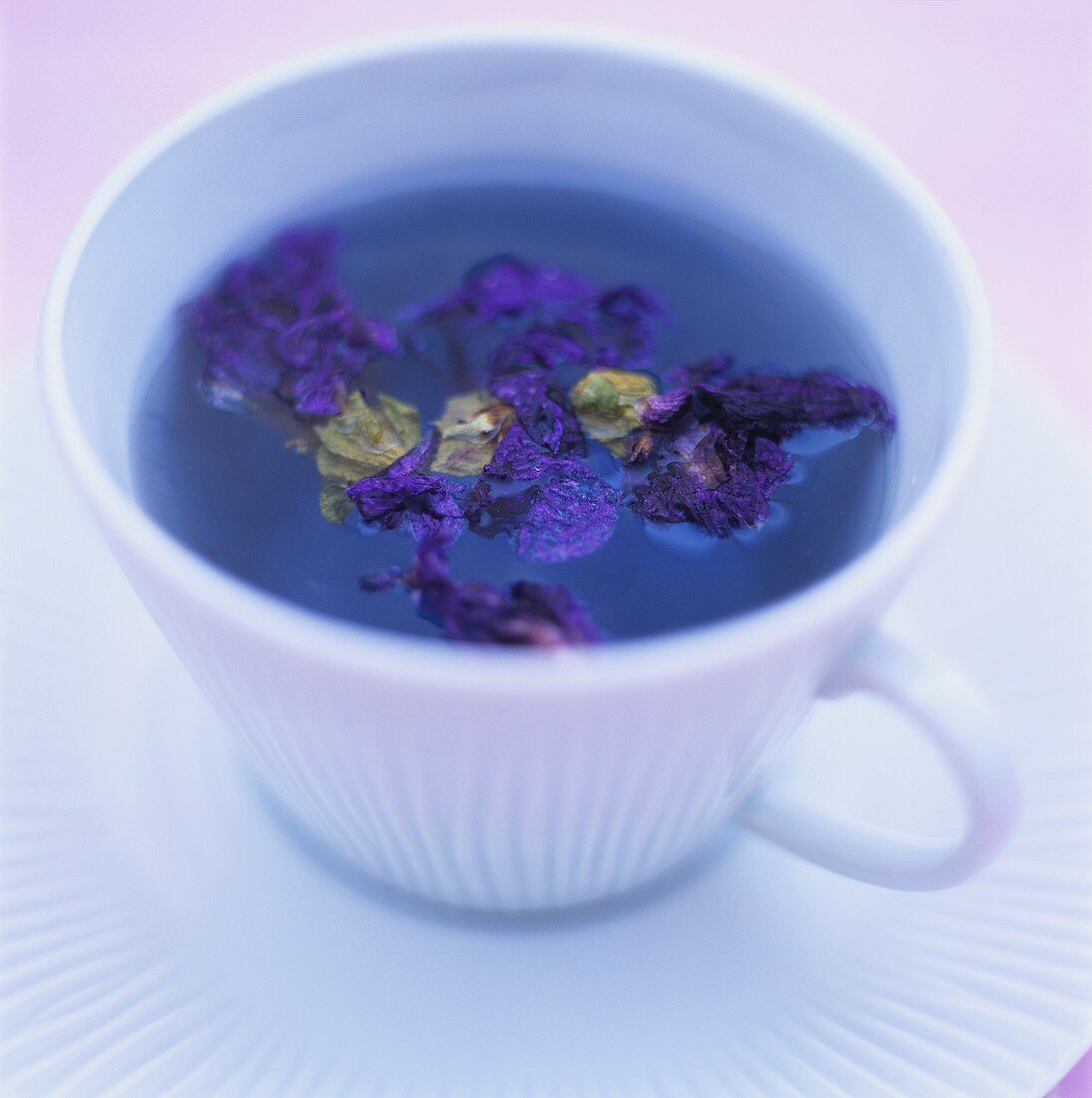 Violet tea