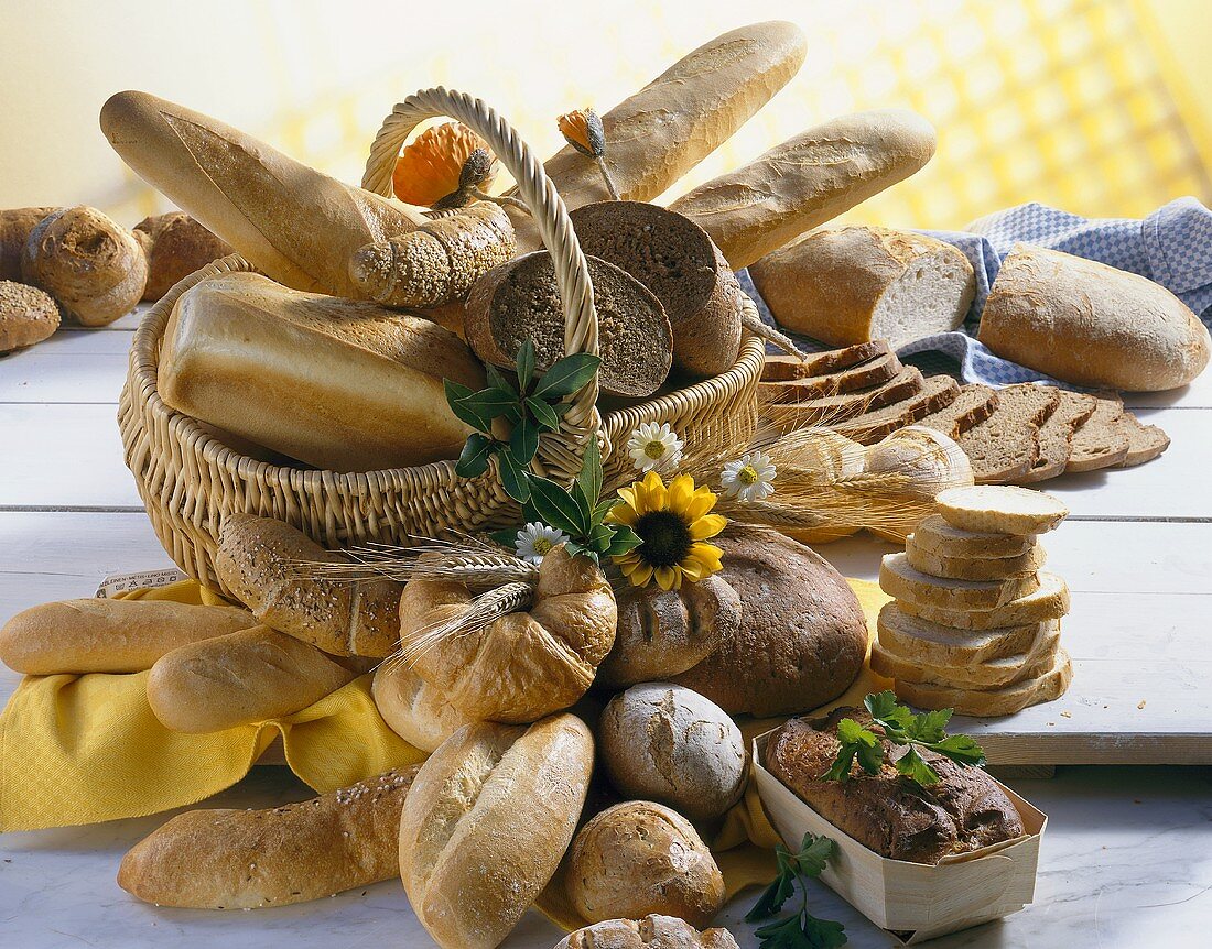 Assorted breads and bread rolls