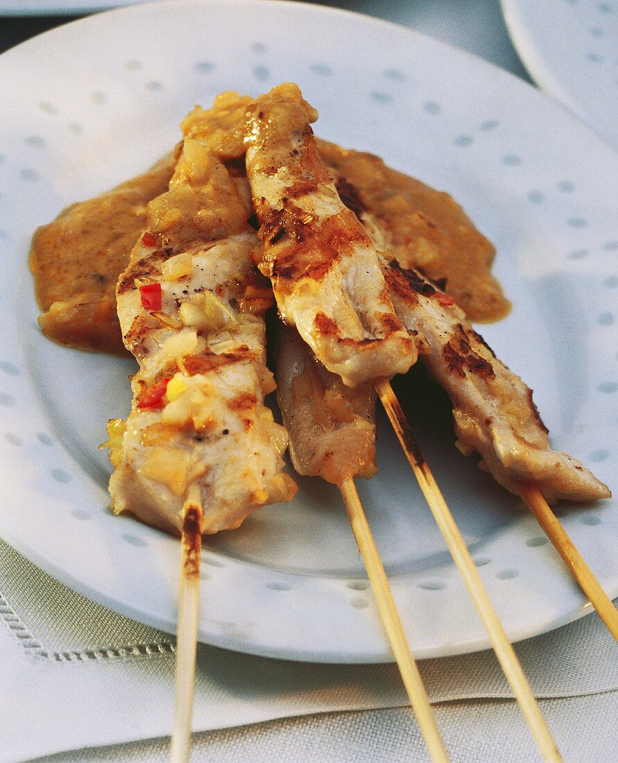 Chicken satay with peanut sauce