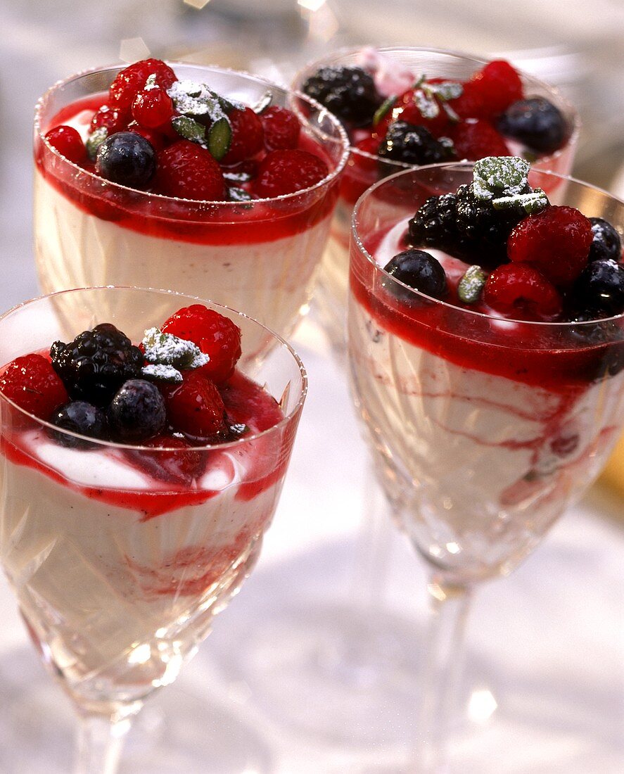 Mascarpone with Berry Sauce and Fresh Berries; Pistachios