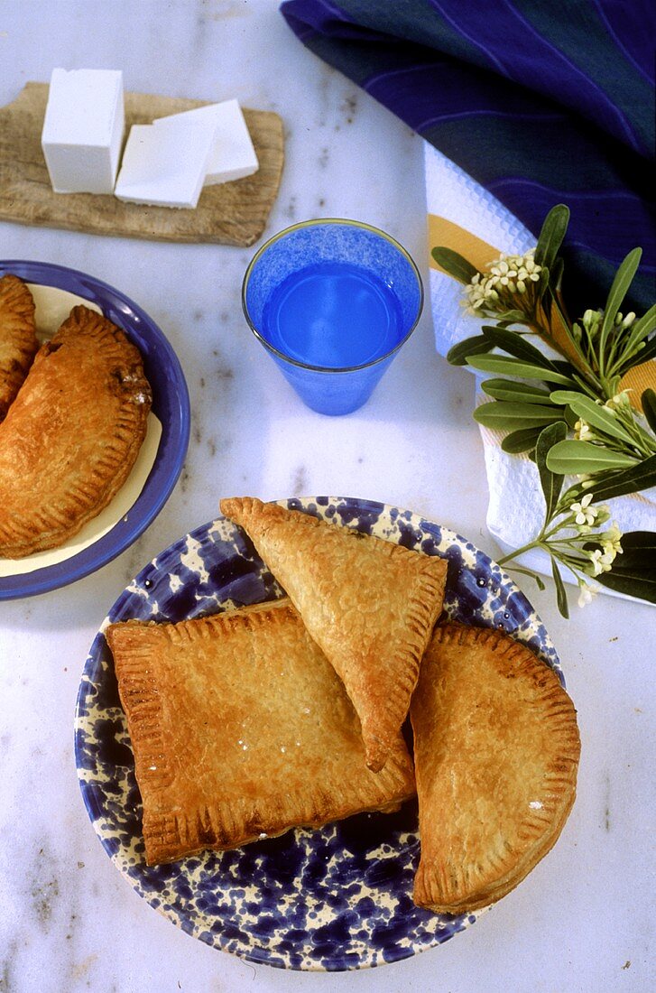 Filled puff pastry parcels in various forms