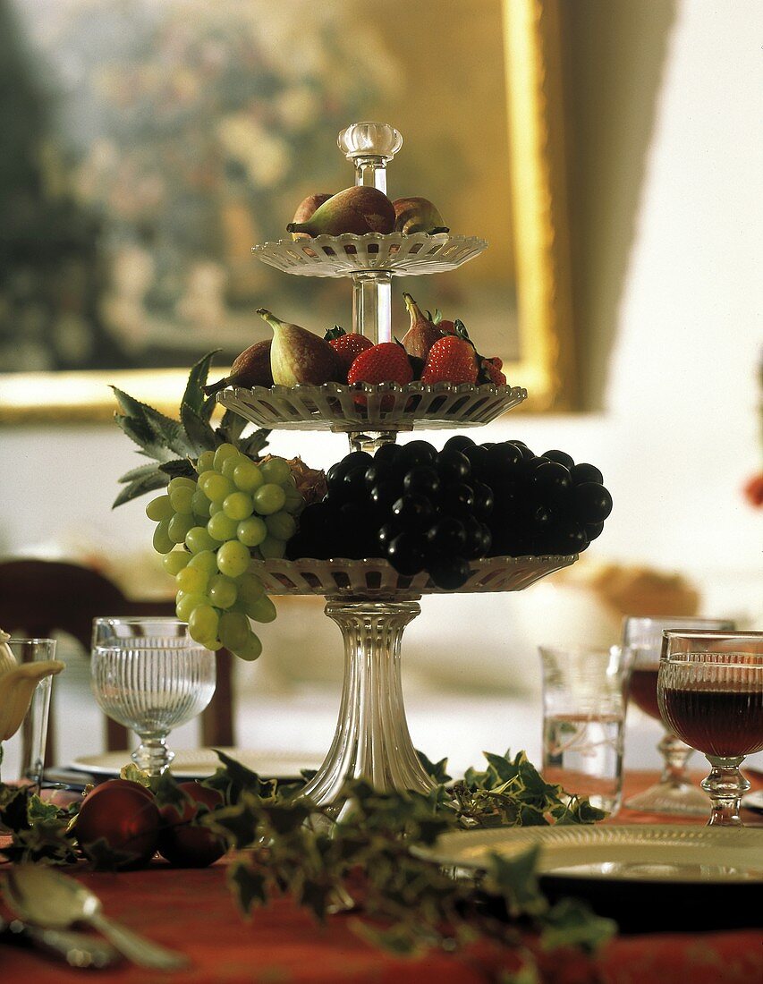 Three-tiered Fruit Decoration Centerpiece