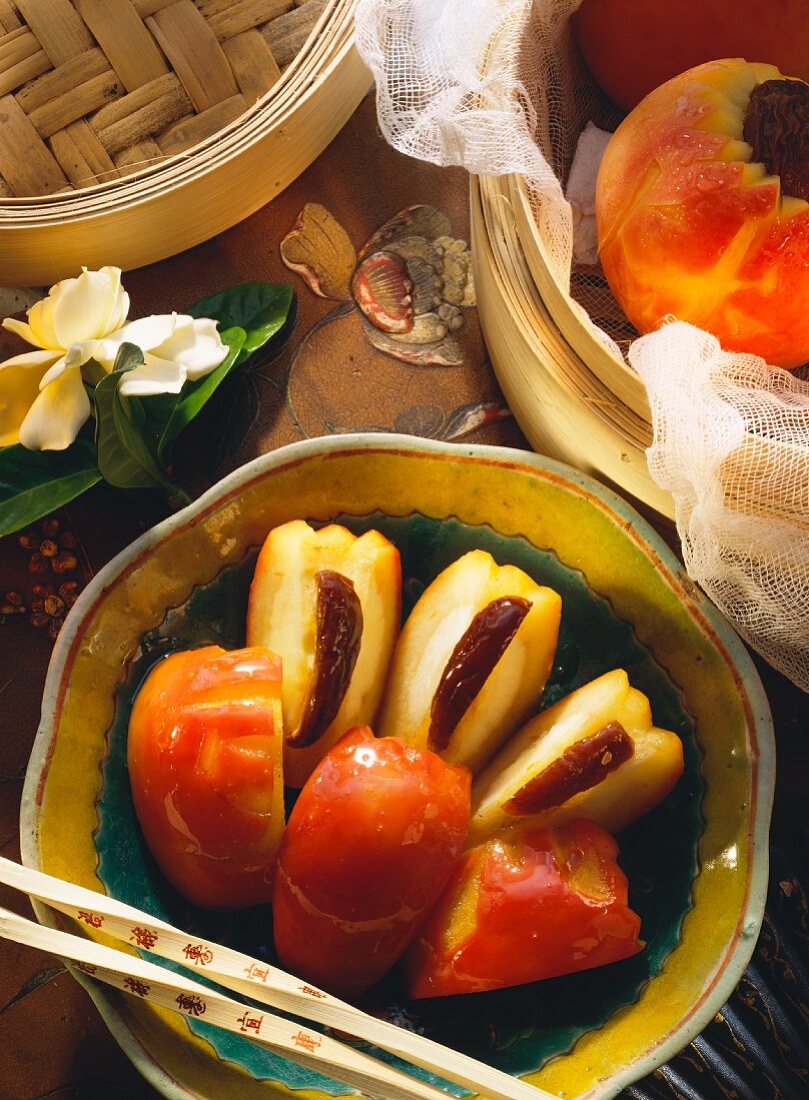 Steamed apples stuffed with dates