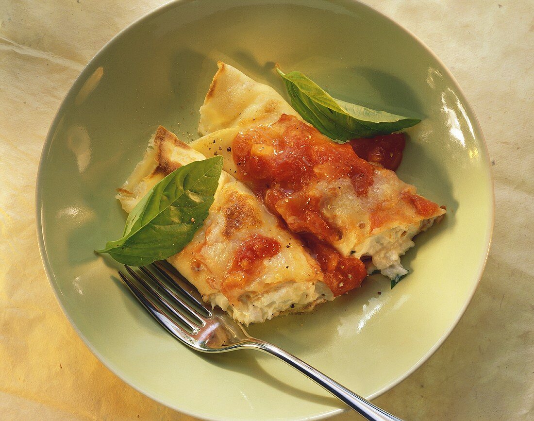 Crespelle con la ricotta (Picante Crêpes mit Ricottafüllung)