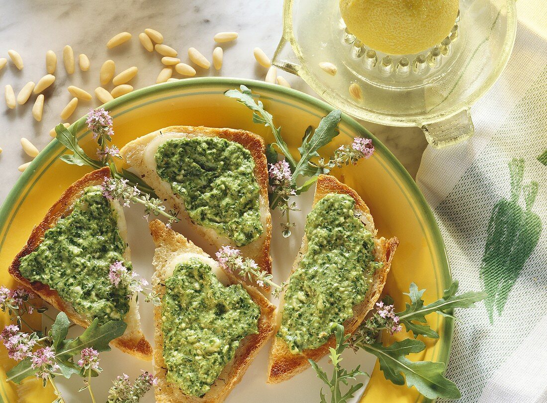 Crostini with Pesto and Cheese