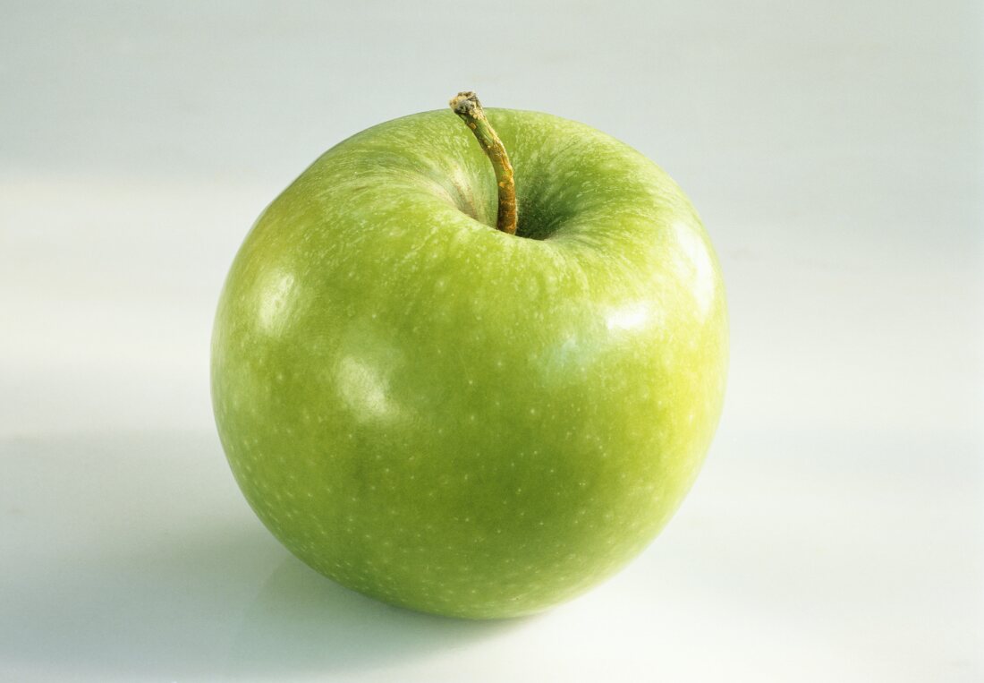 Ein grüner Apfel (Granny Smith)