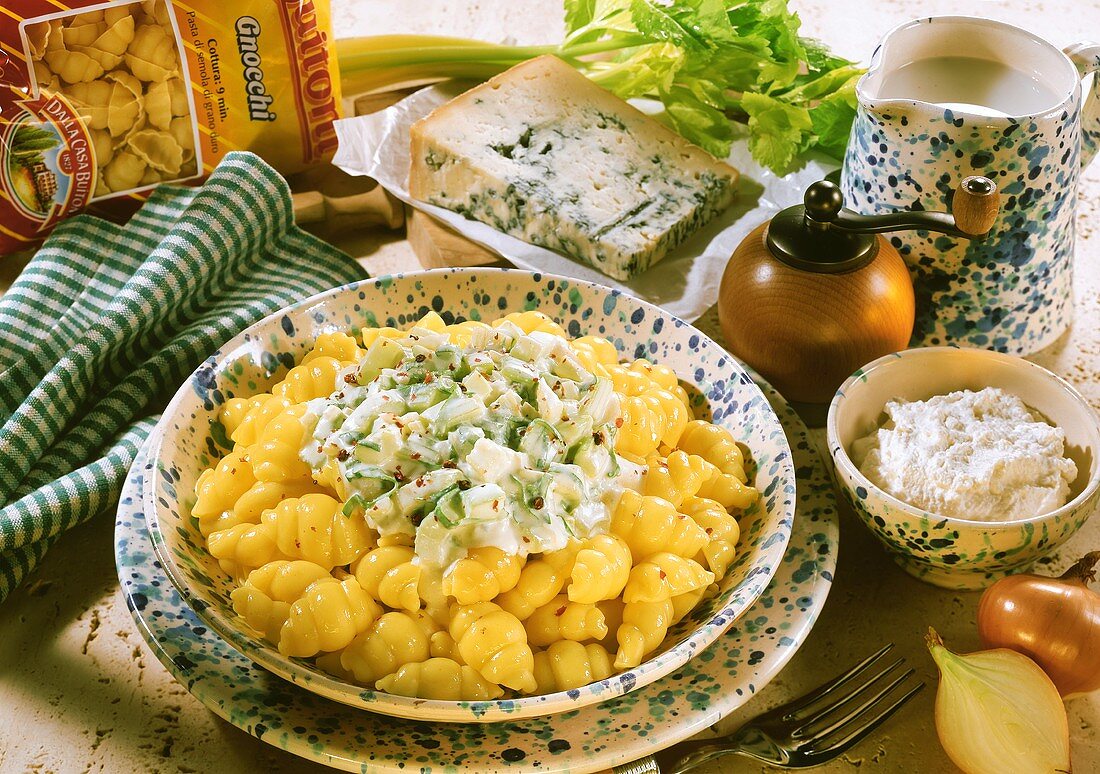 Gnocchi mit Gorgonzola-Staudensellerie-Sauce