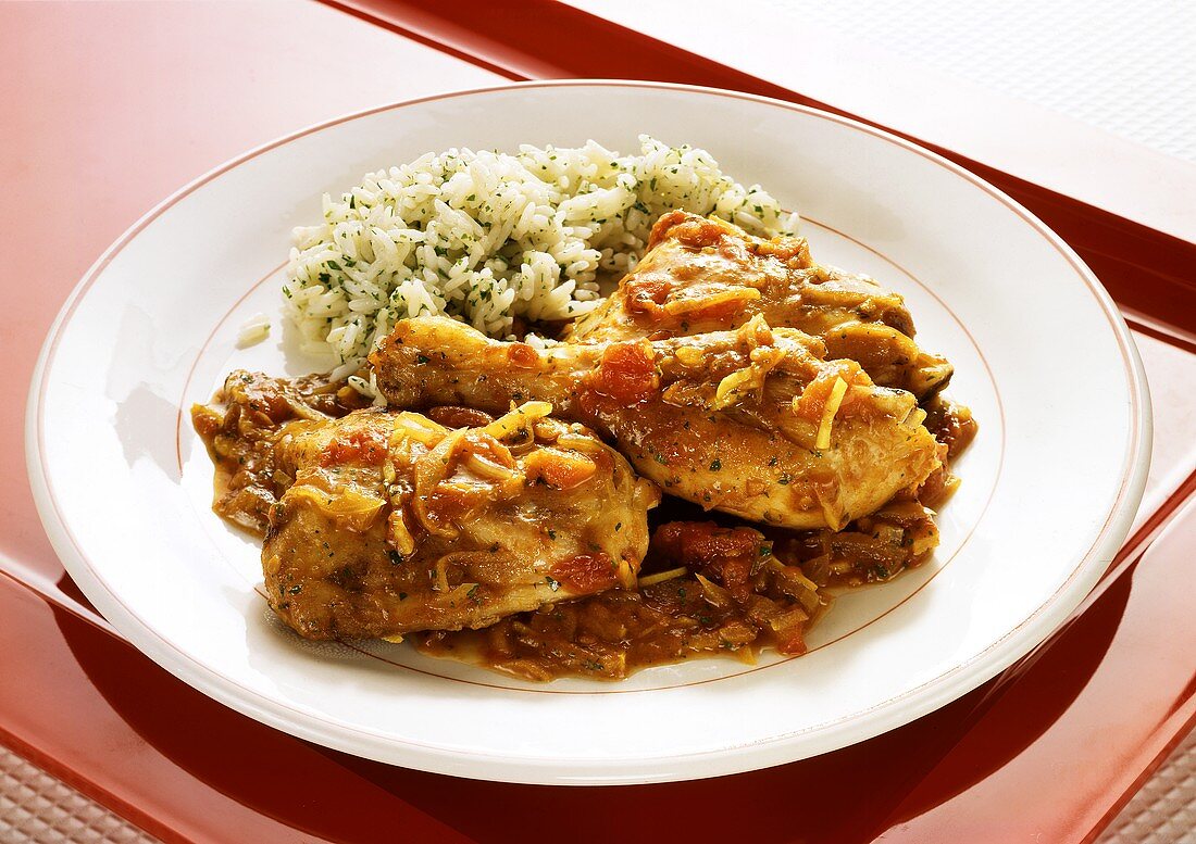 Chicken Pieces in Tomato-Curry Sauce