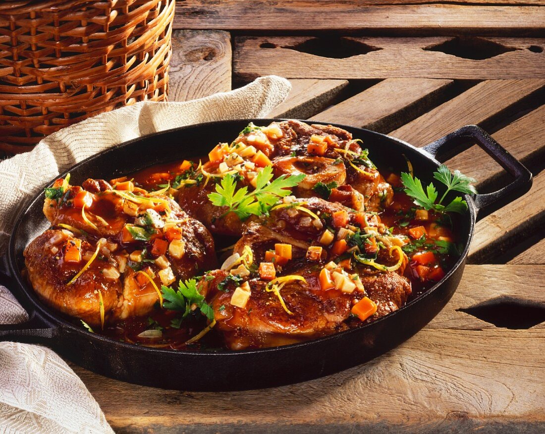 Osso buco alla milanese (braised slices of shin of veal)