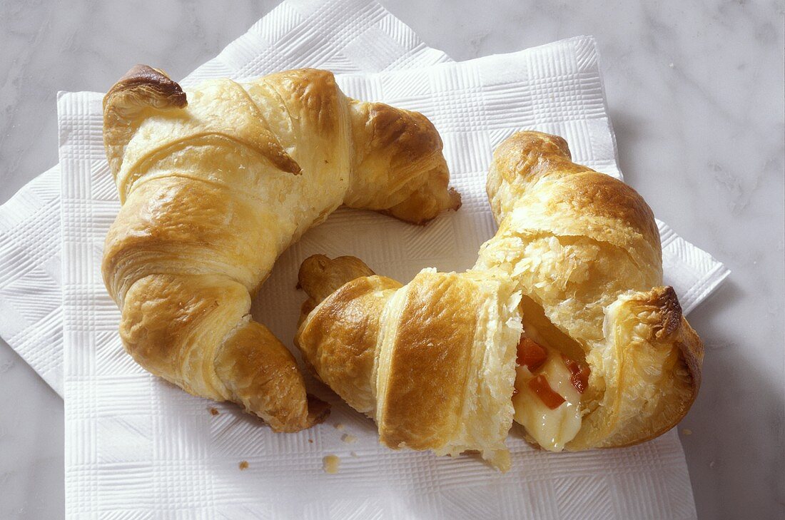 Gefülltes Croissant