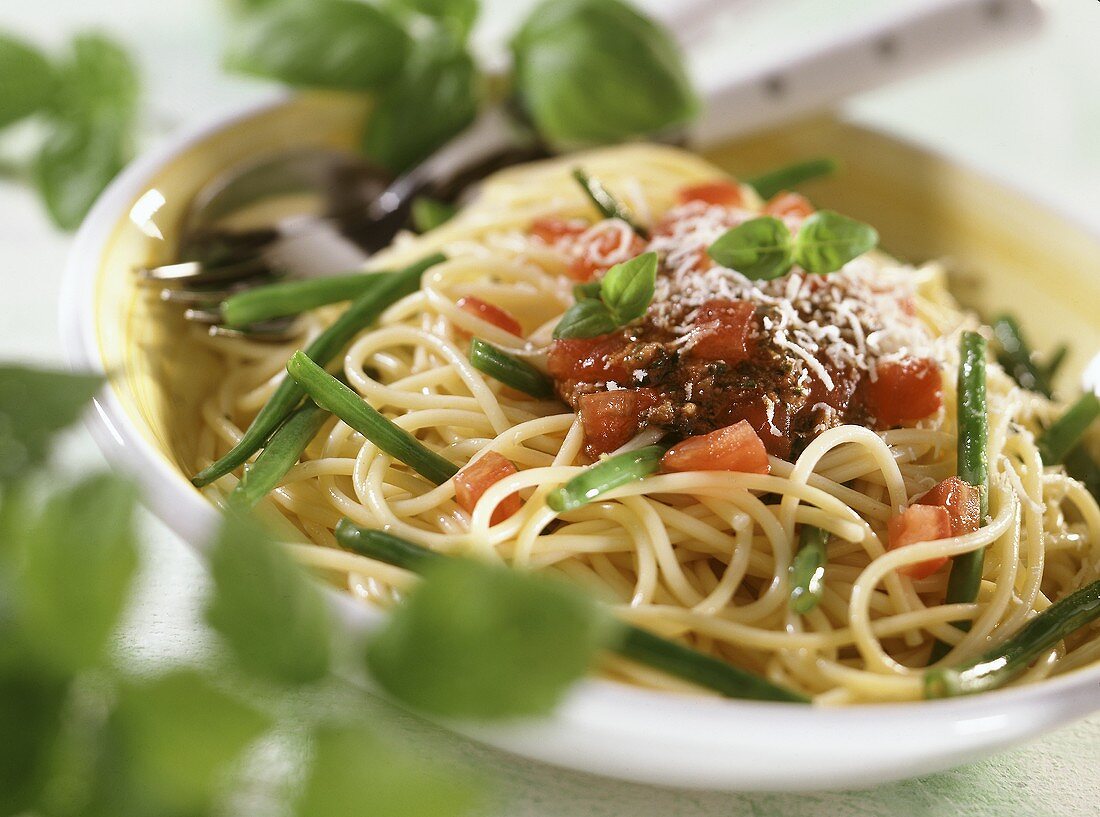 Spaghetti ai fagiolini (Spaghetti mit grünen Bohnen, Italien)