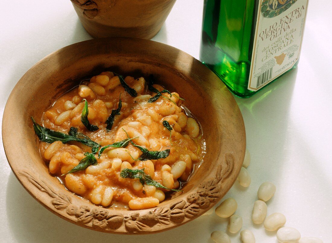 Fagioli all uccelletto (white beans with sage), Italy 