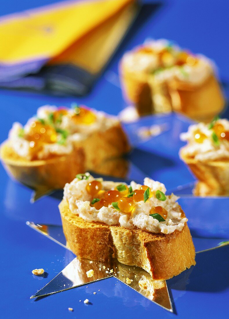 Toast with salmon mousse and caviare