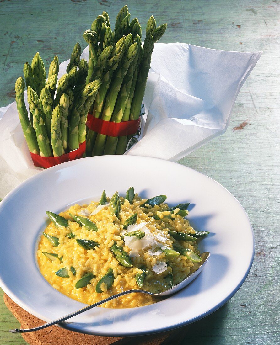 Risotto agli asparagi (Reis mit grünem Spargel & Parmesan)