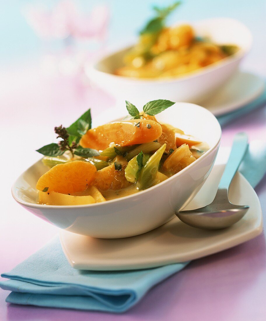 Vegetable curry with clementines and fresh mint