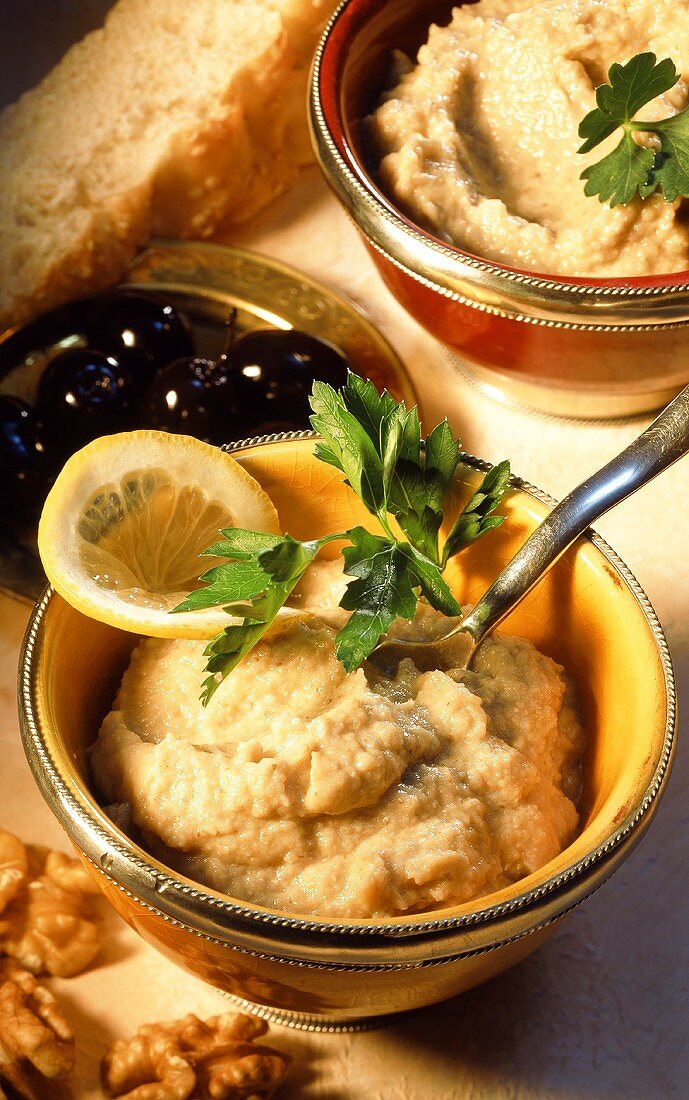 Aubergine mousse with olives and white bread