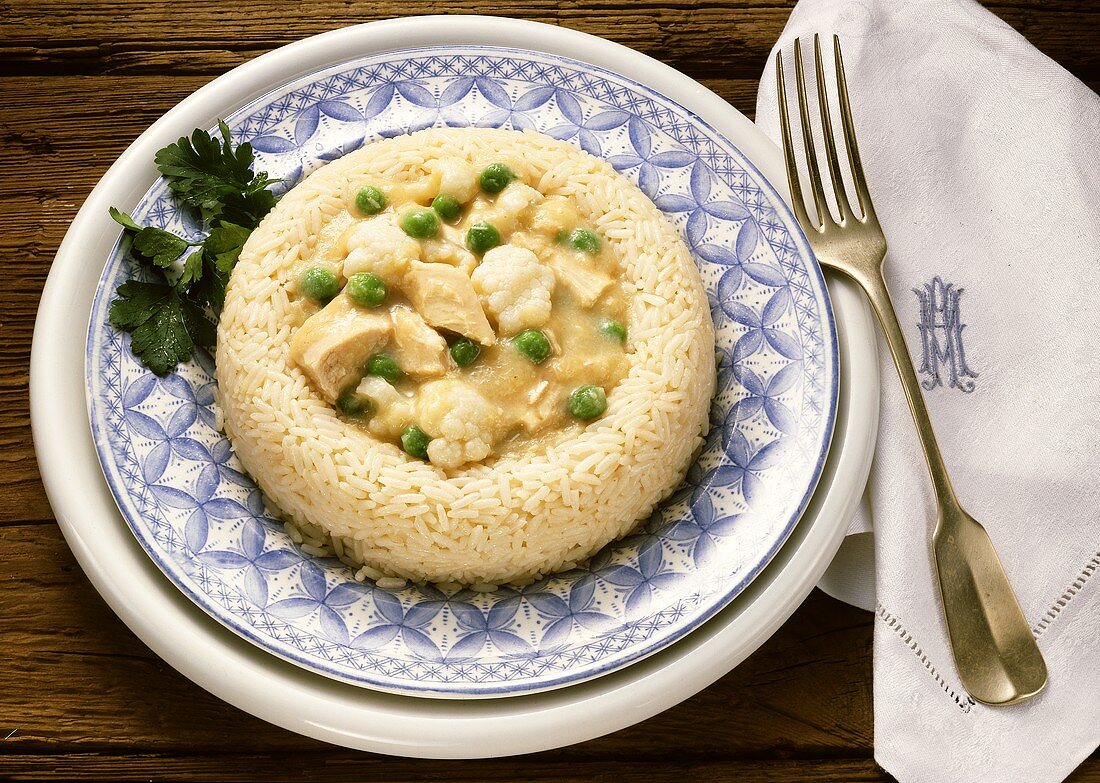 Chicken Fricassee in a Rice Ring