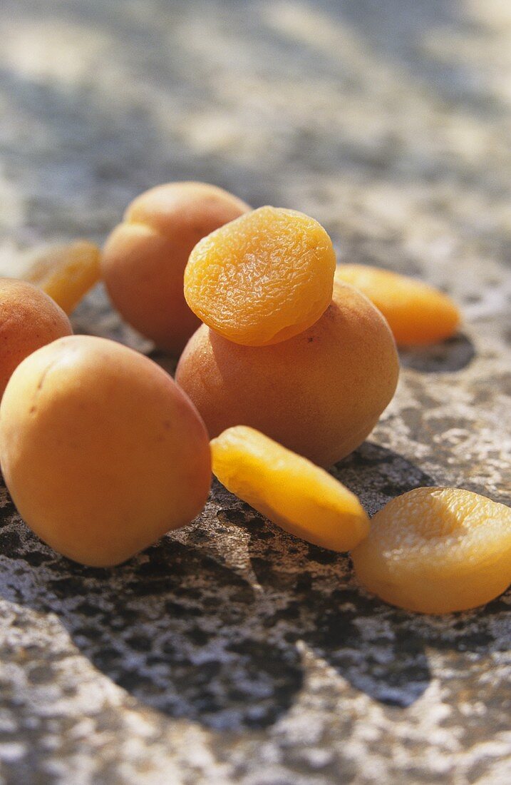 Fresh and dried apricots