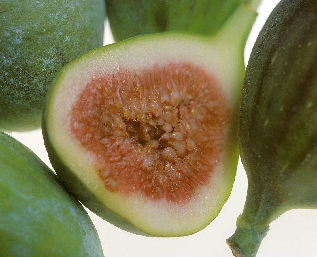 Figs and fig halves