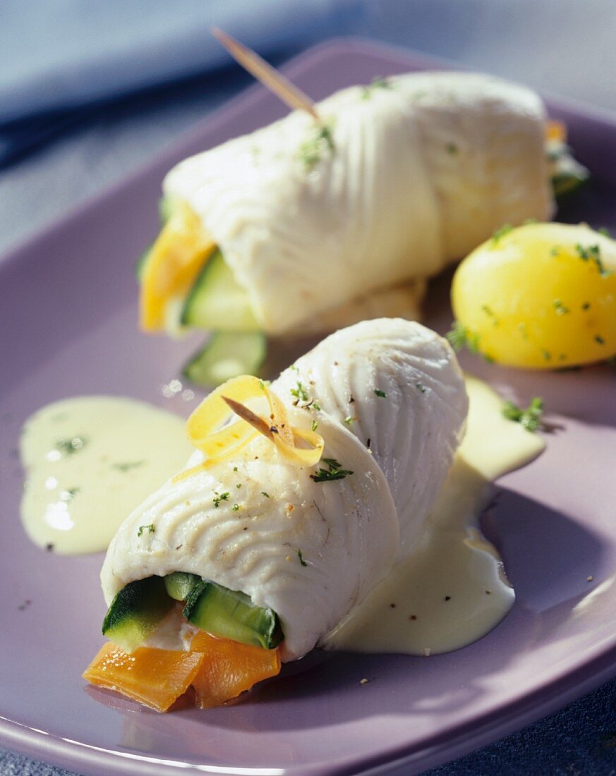 Plaice rolls with vegetable stuffing and parsley potatoes