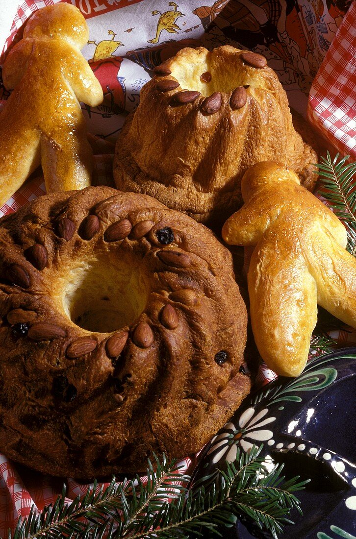 Fruit cake and yeast pastries from Alsace