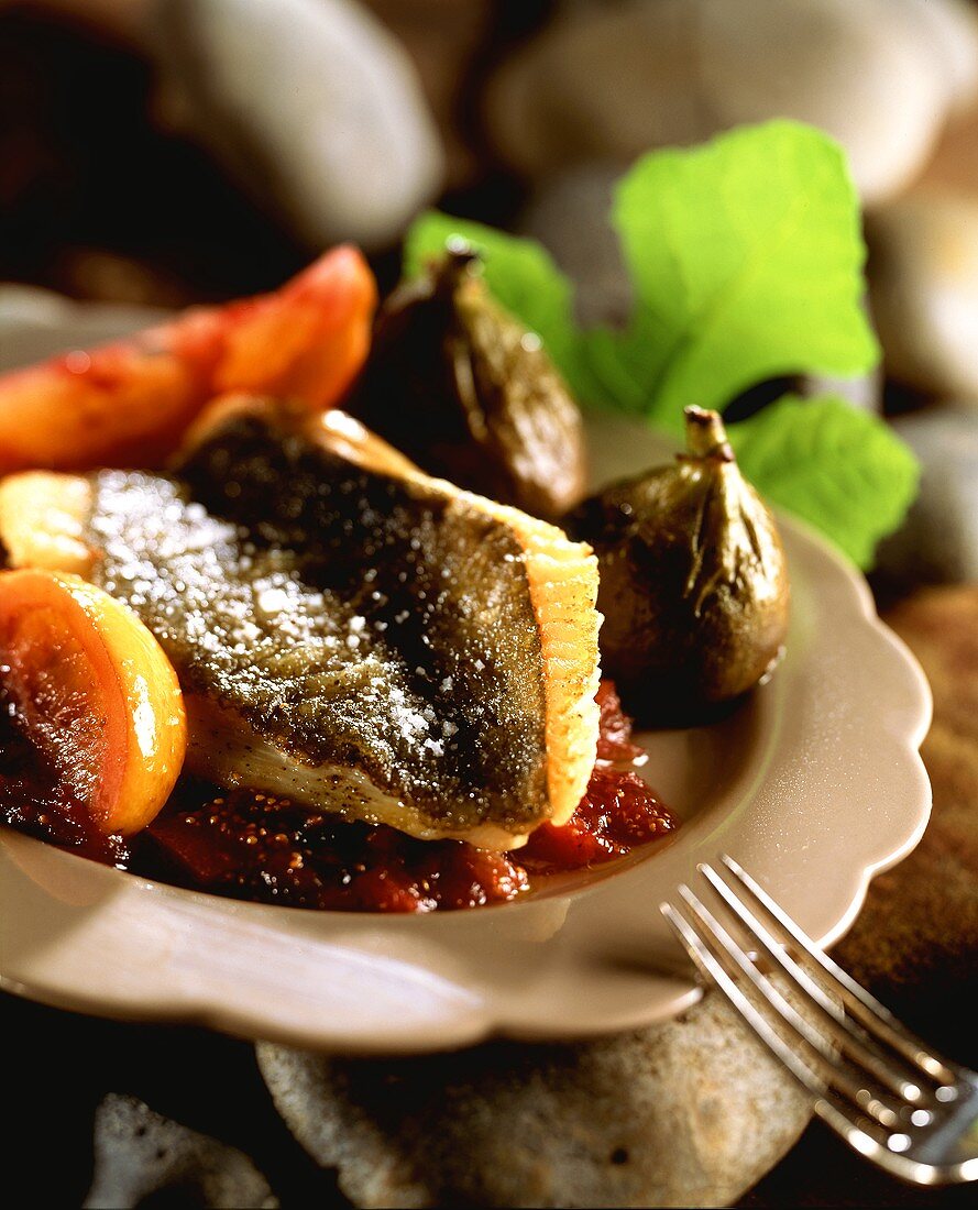 John Dory fillet with figs and sweet and sour sauce