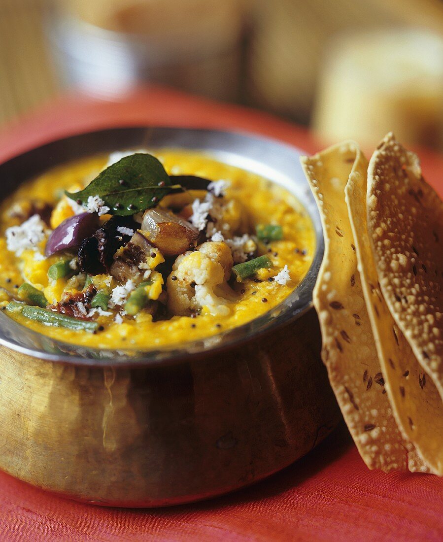 Vegetable dhal with coconut and flatbread