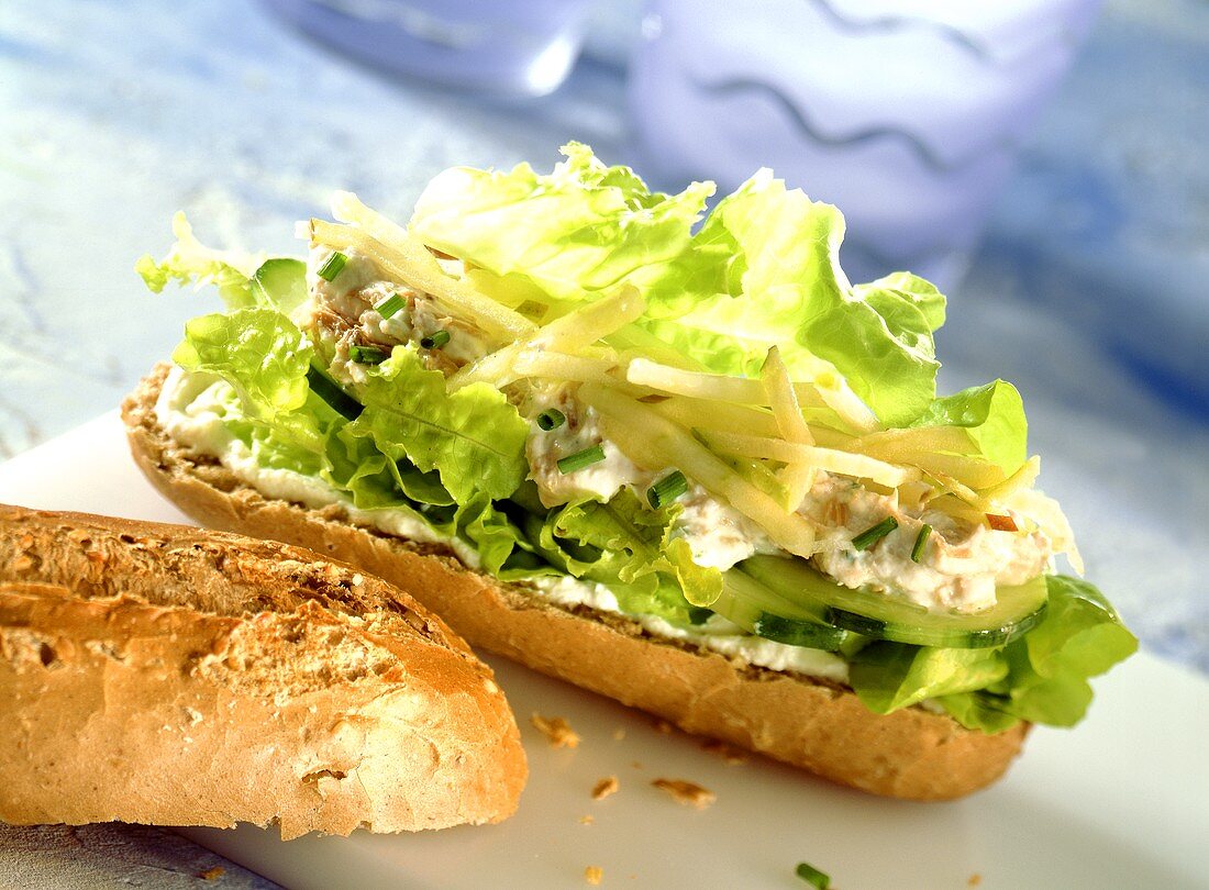 Tuna baguette with chive mousse and grated apple