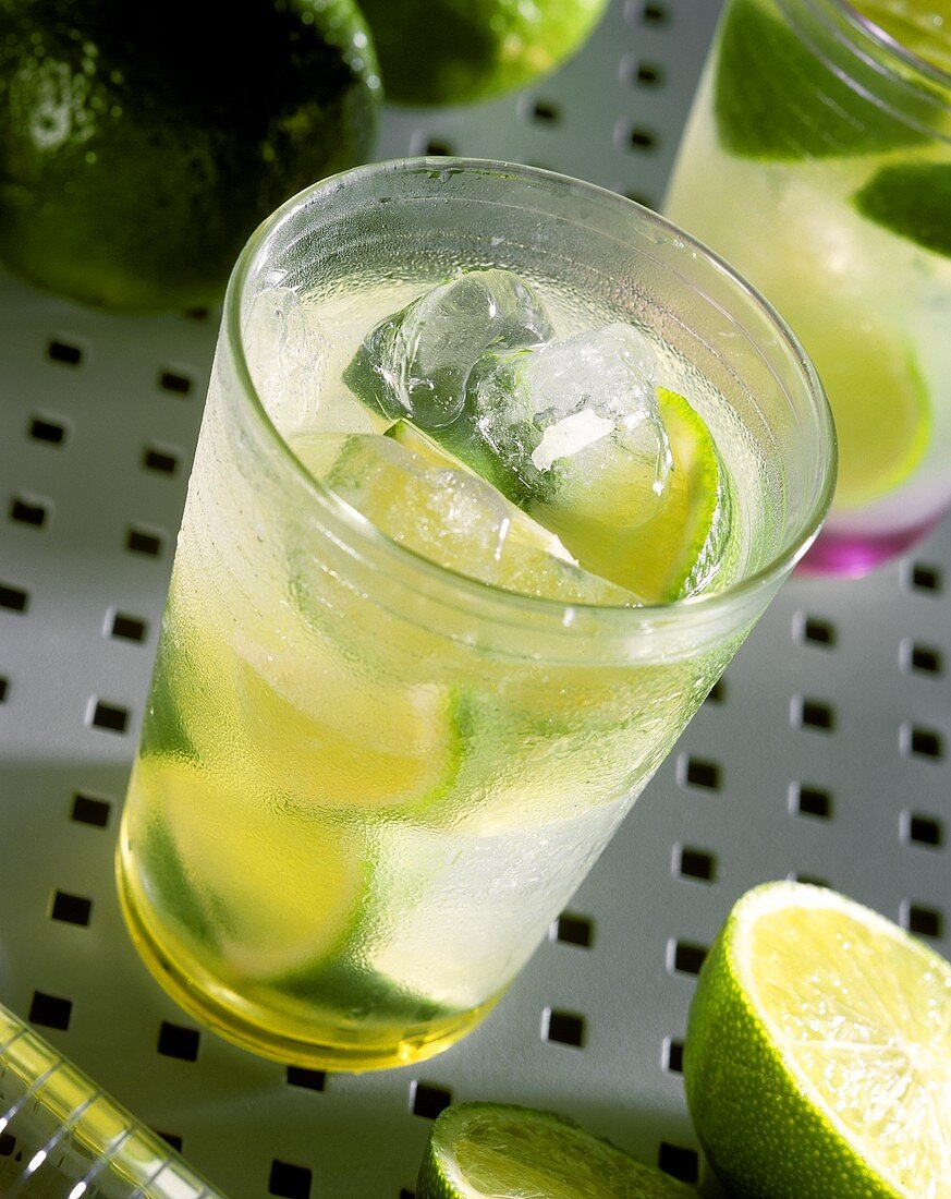 Caipirinha with Limes