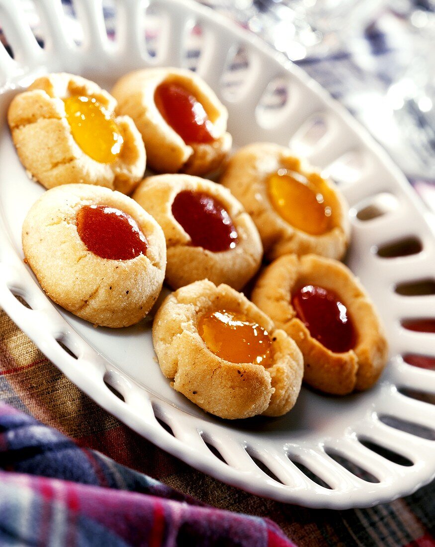 Brazilian nut biscuits with jam