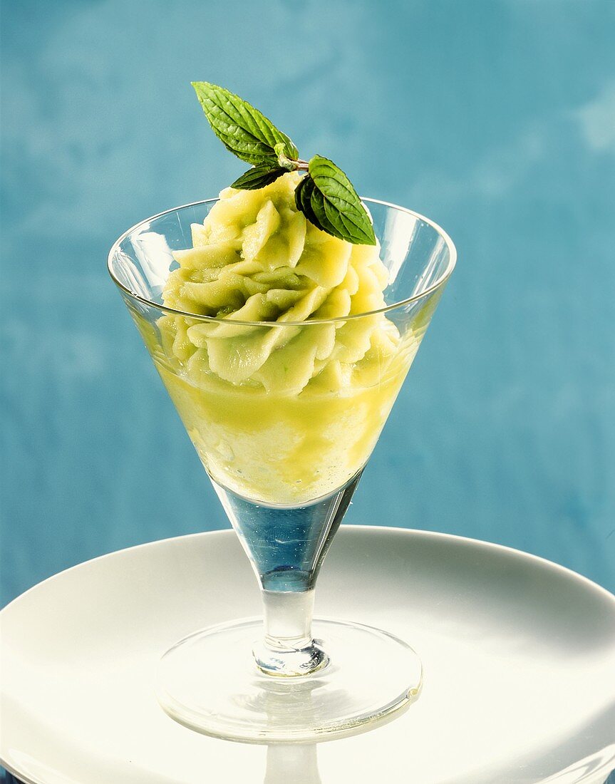 Basil sorbet with champagne in glass